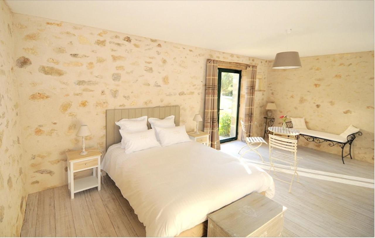 Bed and Breakfast Ferme De L'Ereau Louans Exterior foto